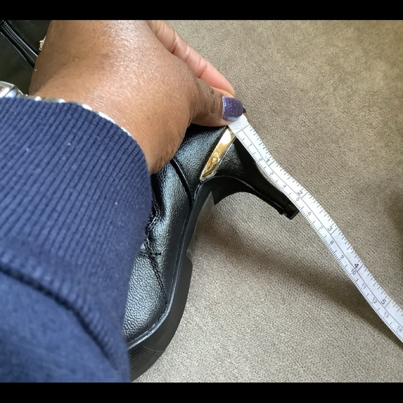 Ladies black leather boots - Picture 4 of 4